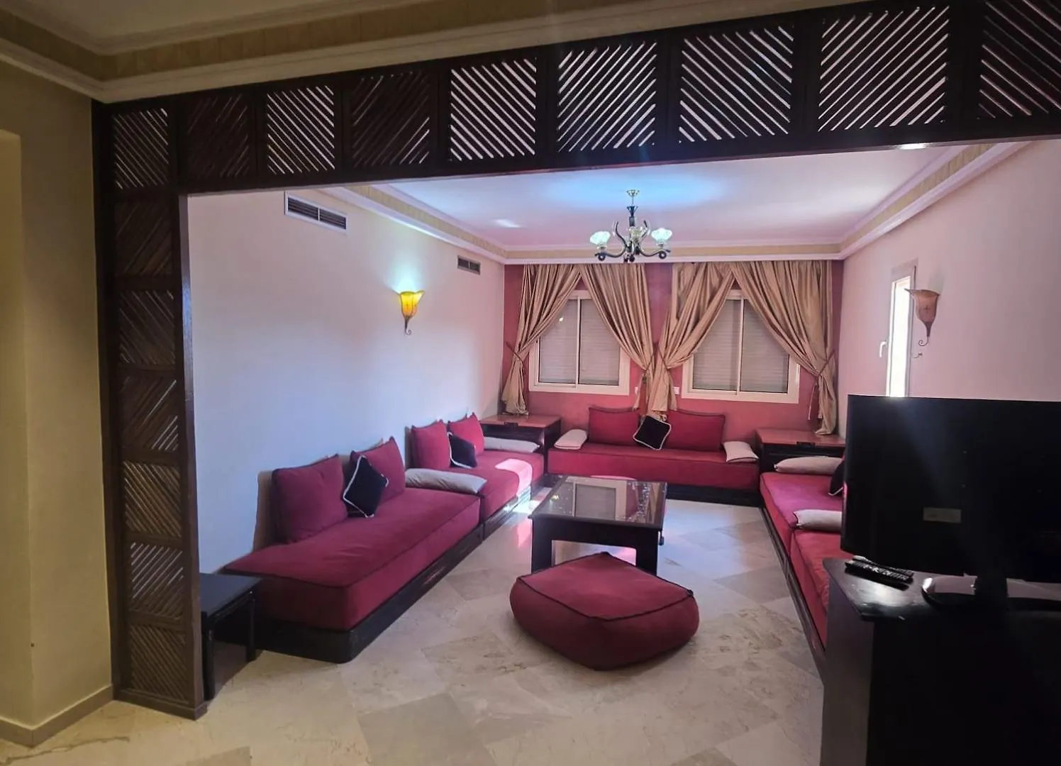 Appartement 2 Chambres Residence Centre Ville Avec Piscine Marrakesh